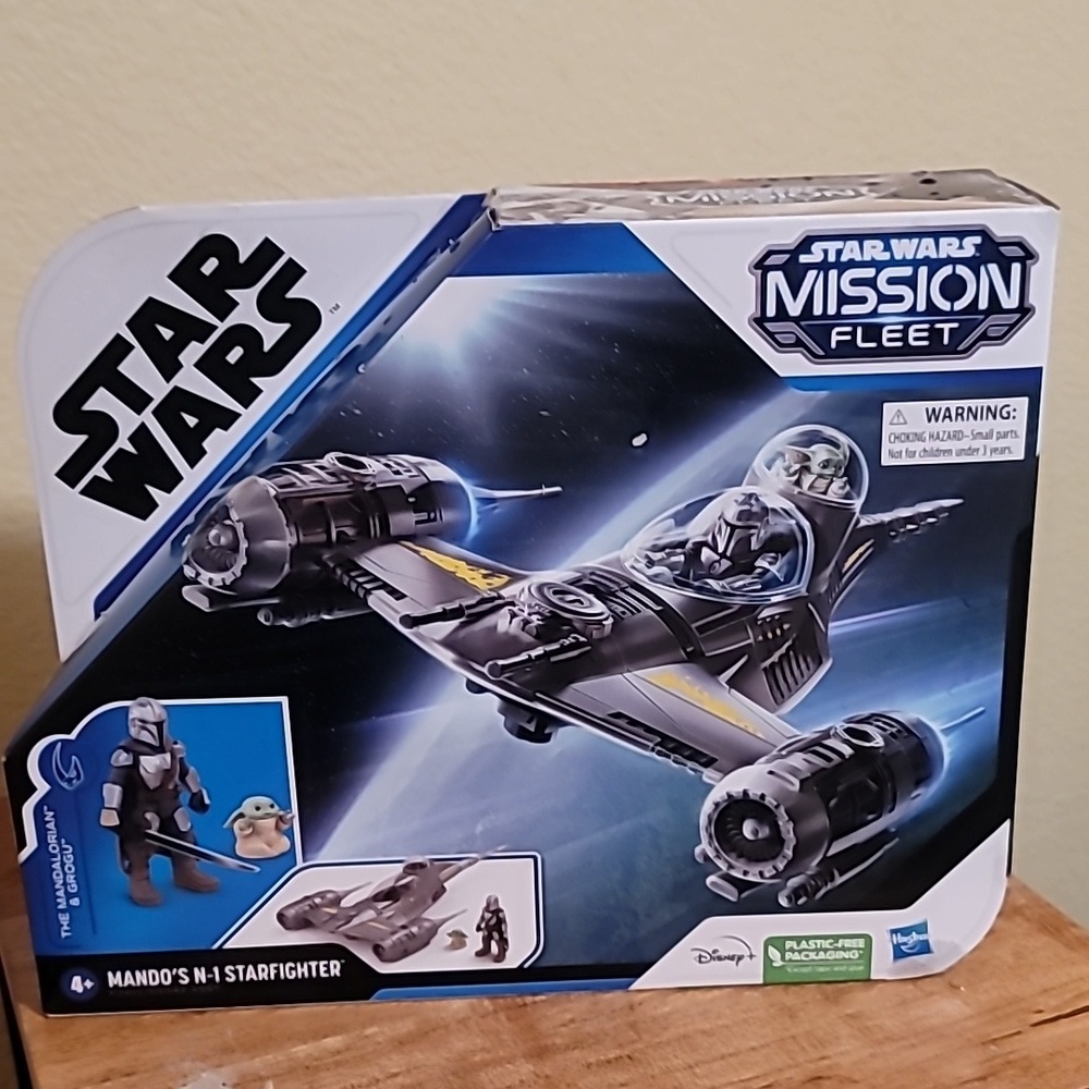 Star Wars Mandos N-1 Starfighter from the Mandalorian series